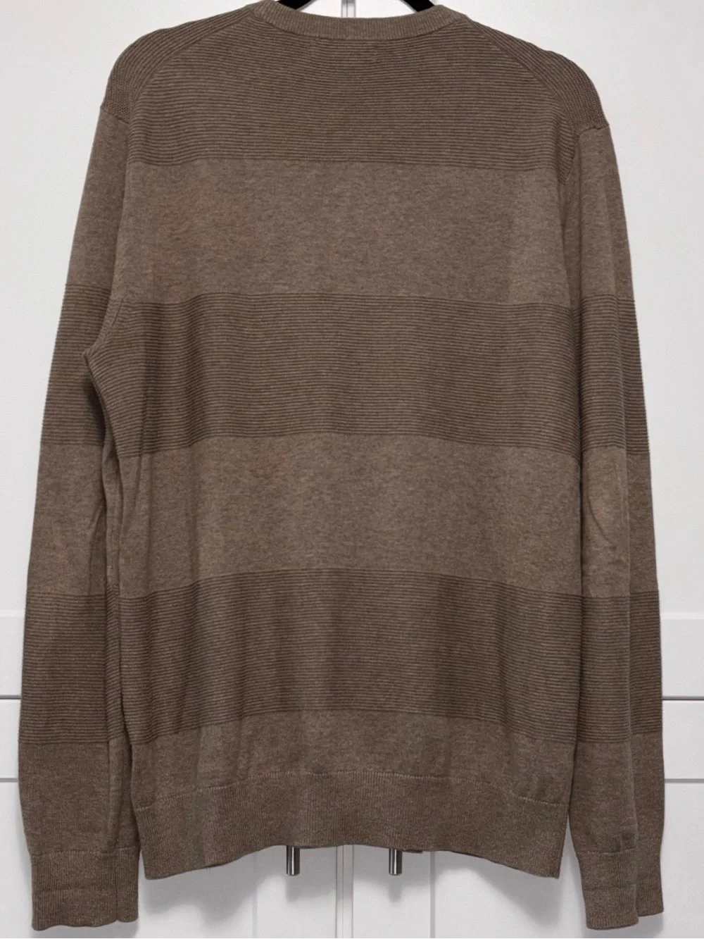 Banana Republic 100% Cotton Men’s Taupe Striped Crewneck Sweater GUC